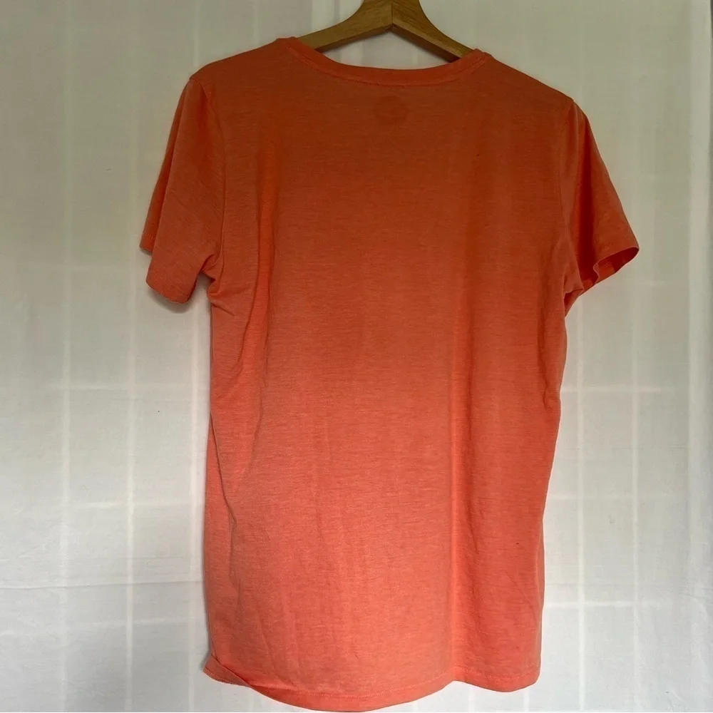 Life is Good cool tee v neck “tropic like it’s hot” sun coral and yellow tee L